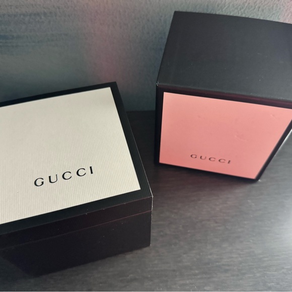 Never worn Gucci watch in pristine condition - Picture 8 of 10